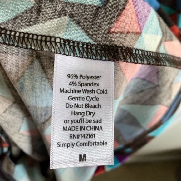 𝅺NWT LuLaRoe Geometric Design Raglan Julia Dress, Size M (8-10) - Picture 5 of 7